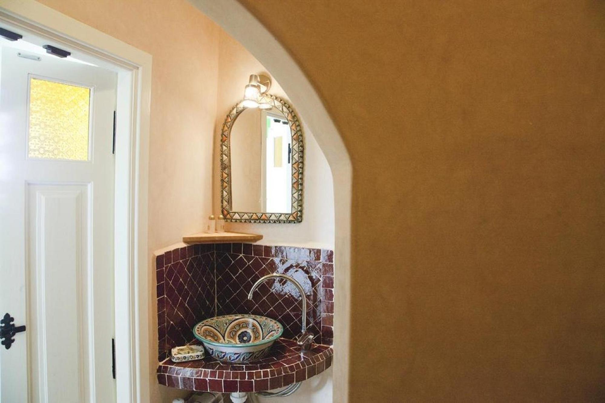 Kasbah Rose Bed & Breakfast